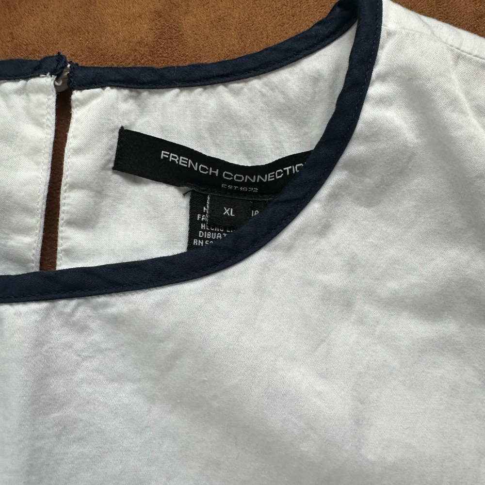 French Connection White and Navy Scalloped Crop Top - Picture 6 of 9